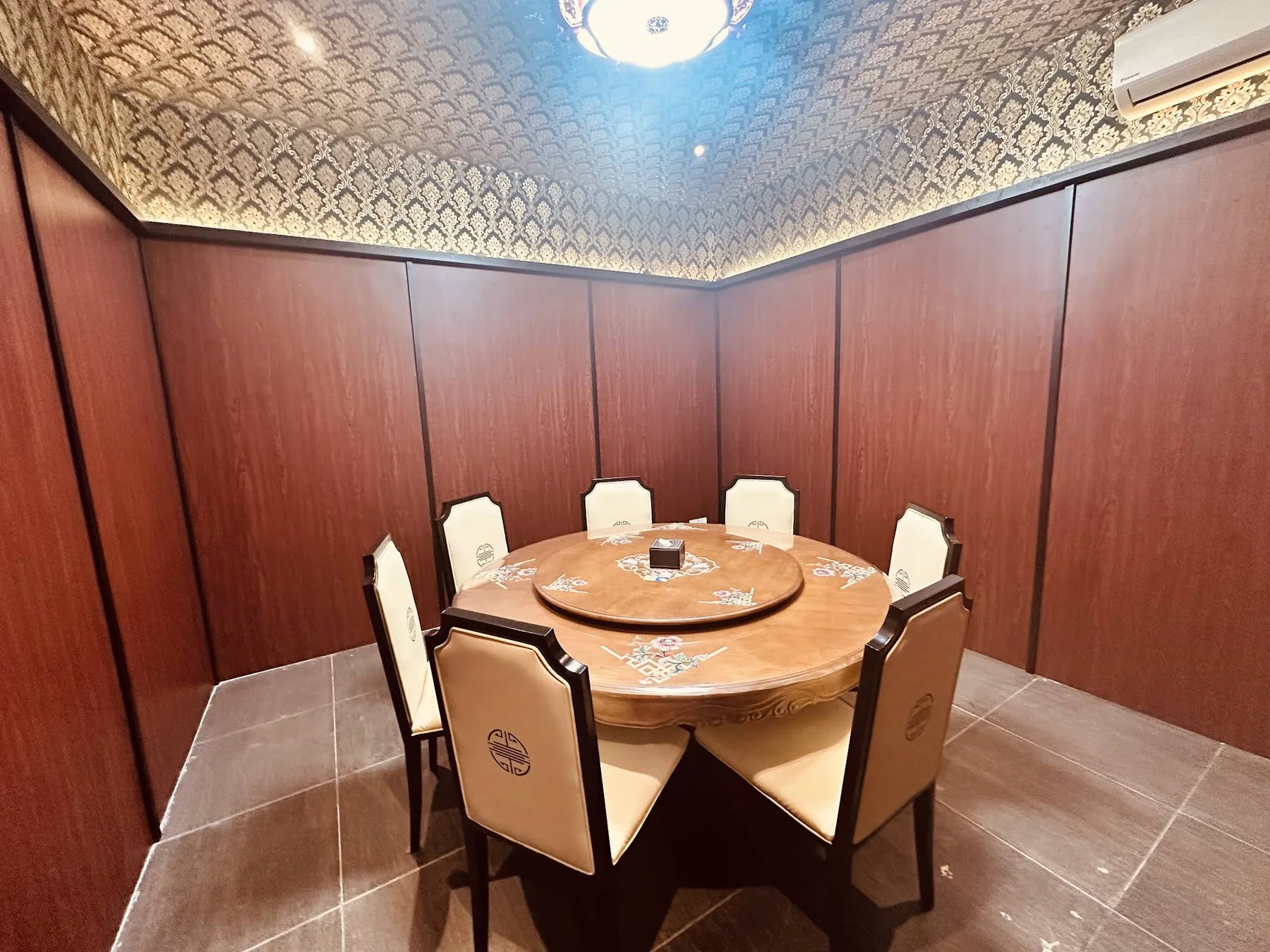 HAOHAO Korean-Chinese Restaurant project photo 2 by MS Design Builder & Deco