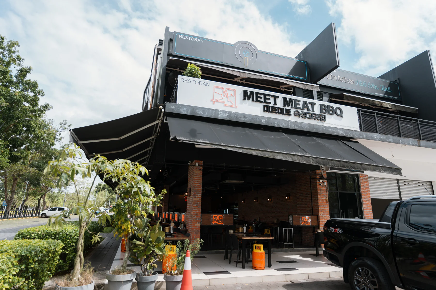 Meet Meat BBQ project photo 6 by MS Design Builder & Deco